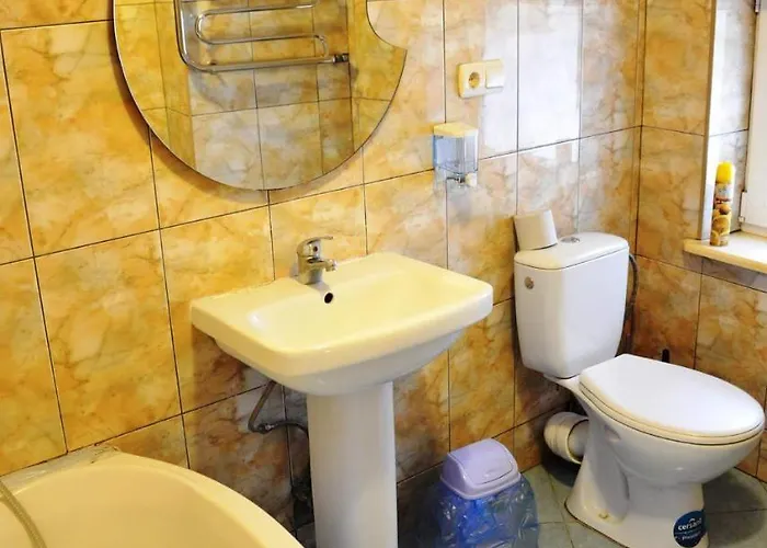 Hostel Pid Dubom Λβιβ